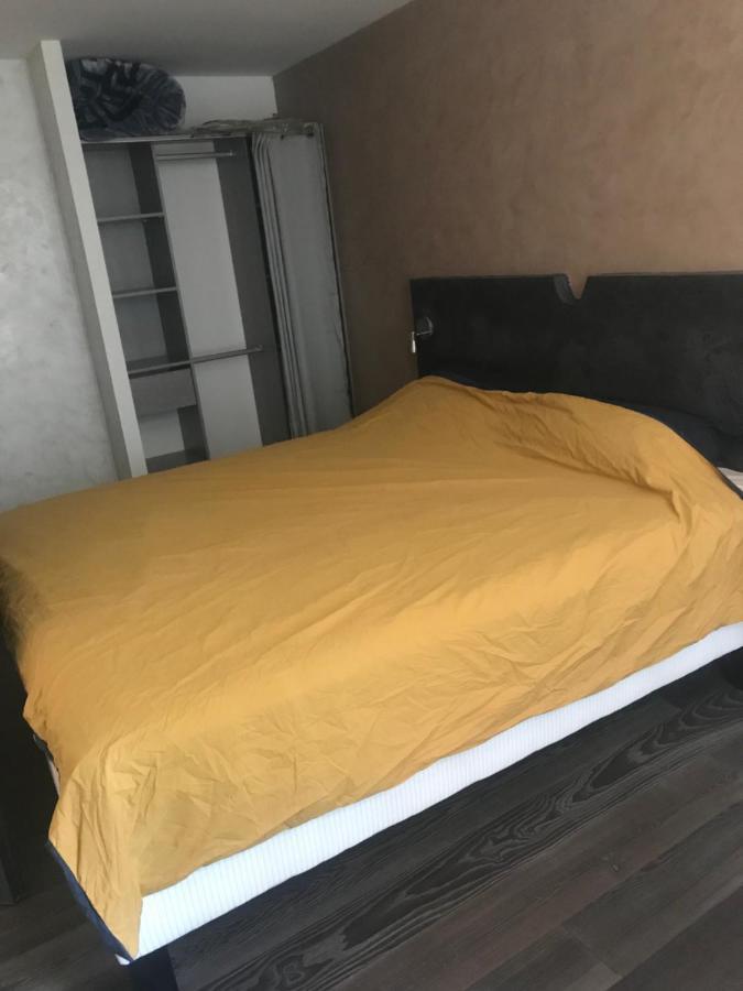 F3 Bord De Loire Complet Apartment Decize Exterior foto